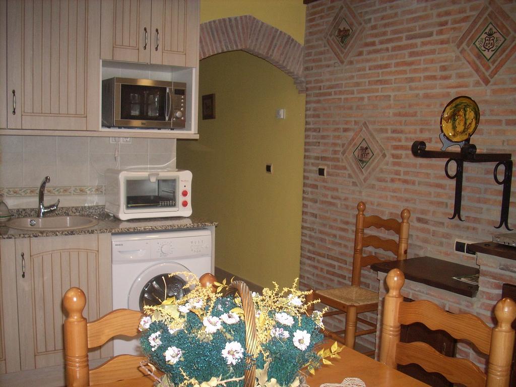 Apartamentos Turisticos El Refugio Мора де Рубиелос Стая снимка