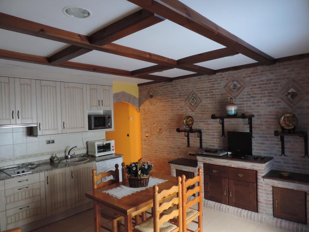 Apartamentos Turisticos El Refugio Мора де Рубиелос Стая снимка